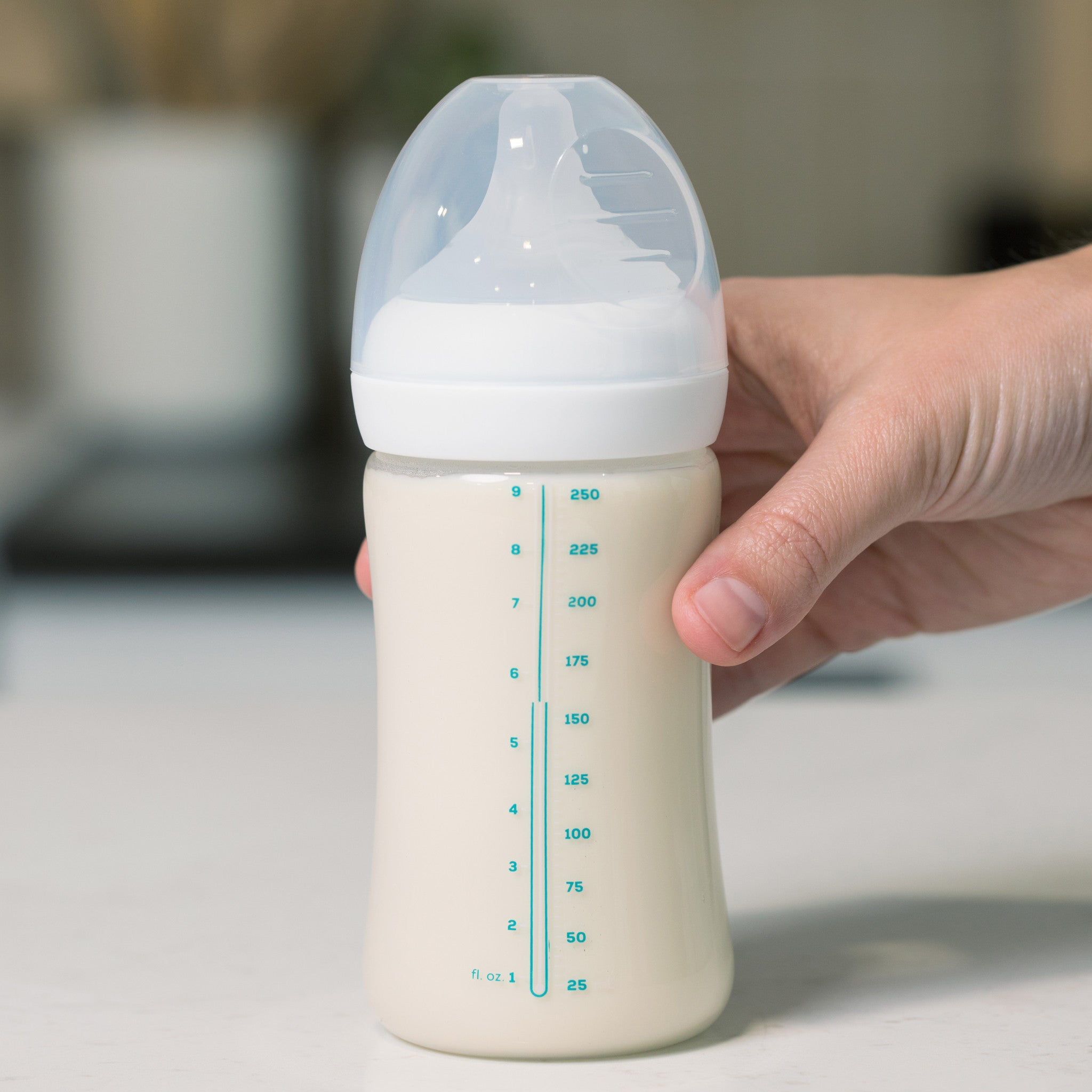Lil Sippers Color Changing Baby Bottle - 8oz 3-Pack
