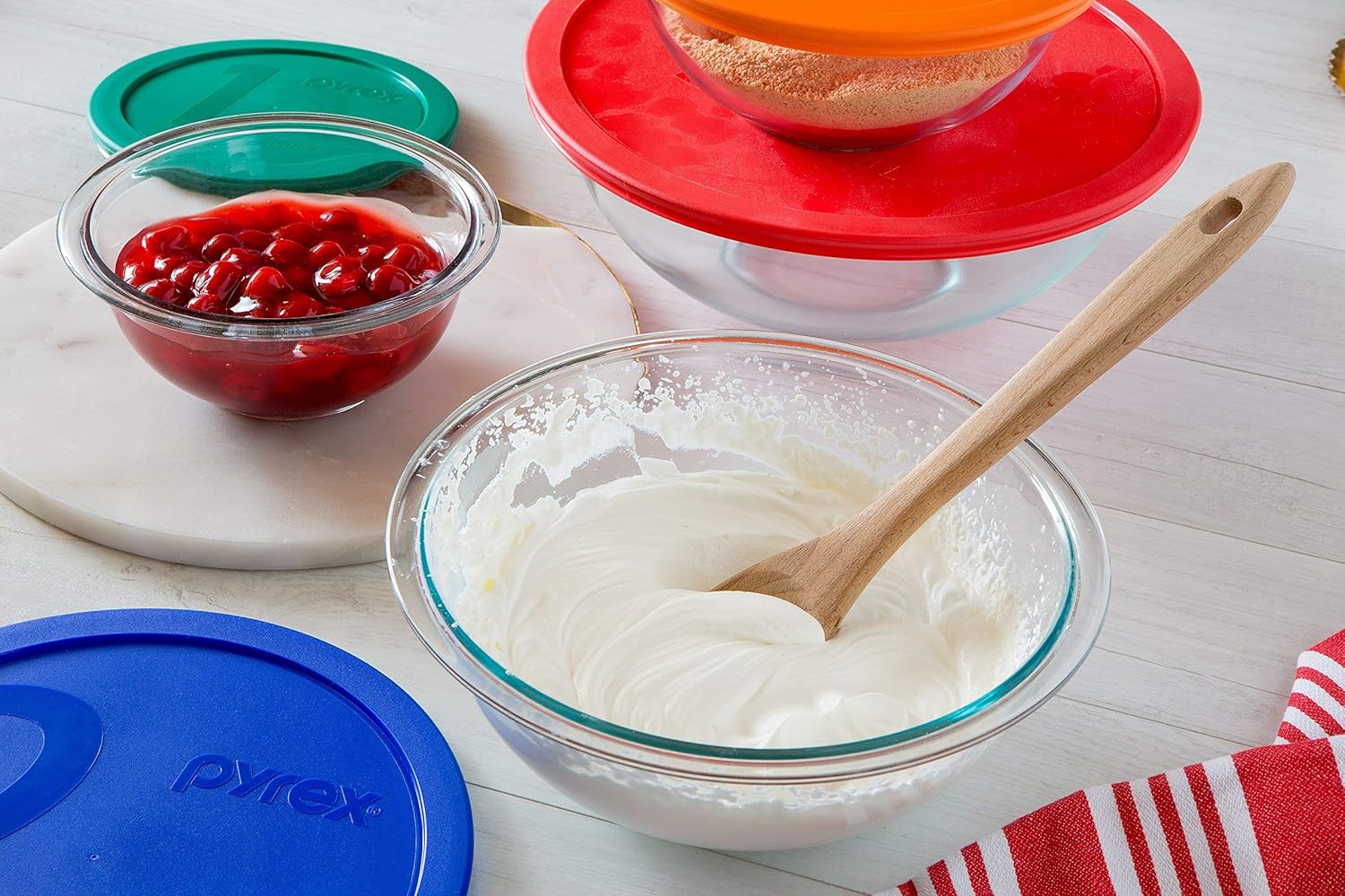 Pyrex Glass Mixing Bowl view 2