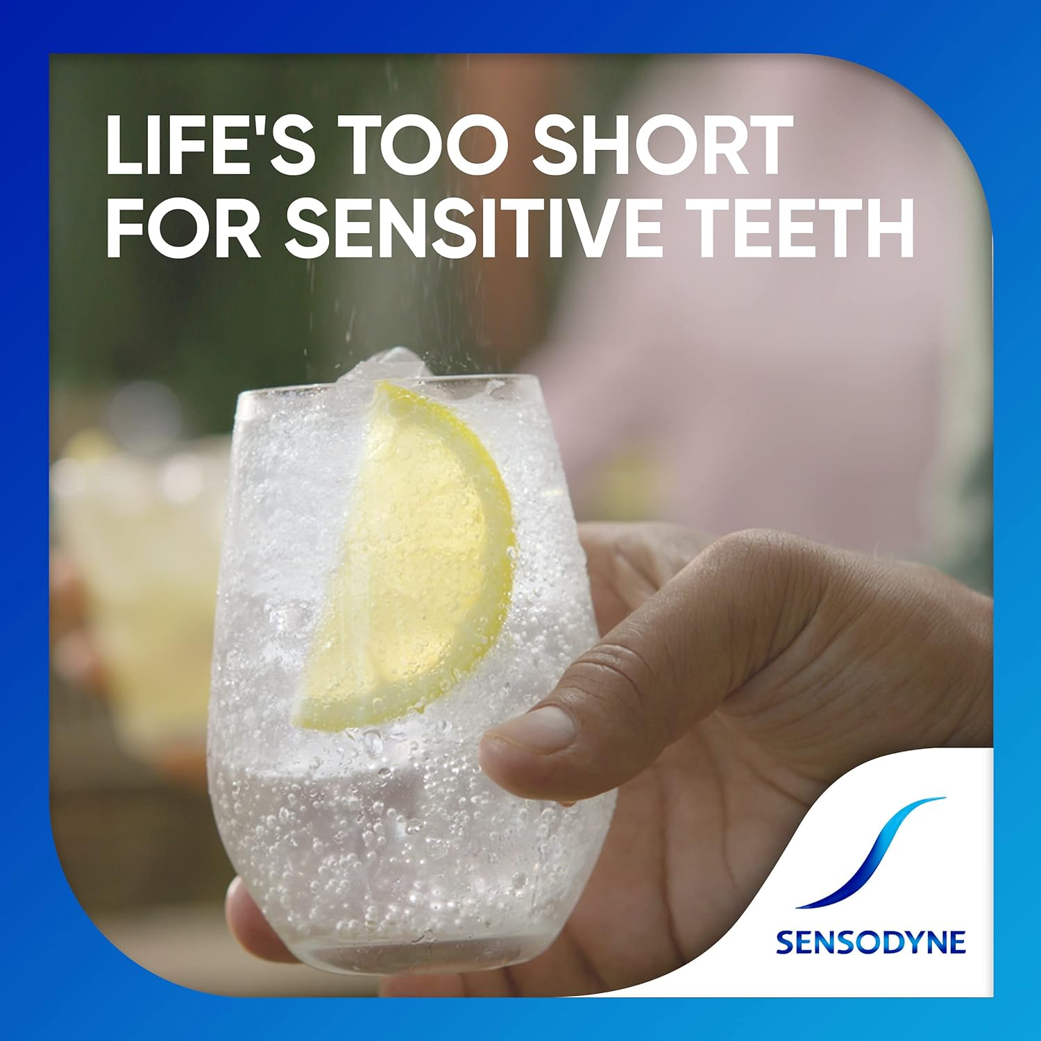 Sensodyne Repair and Protect Whitening Toothpaste view 2